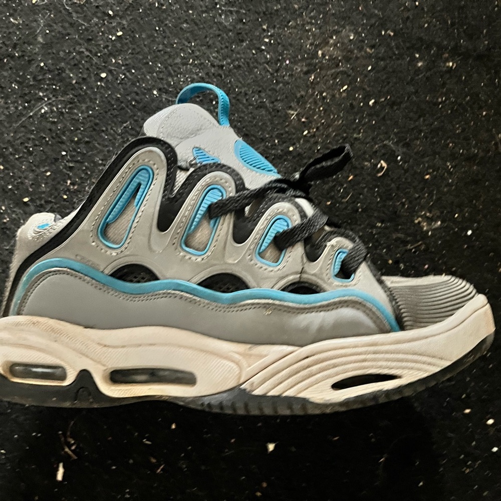 Osiris skate shoes